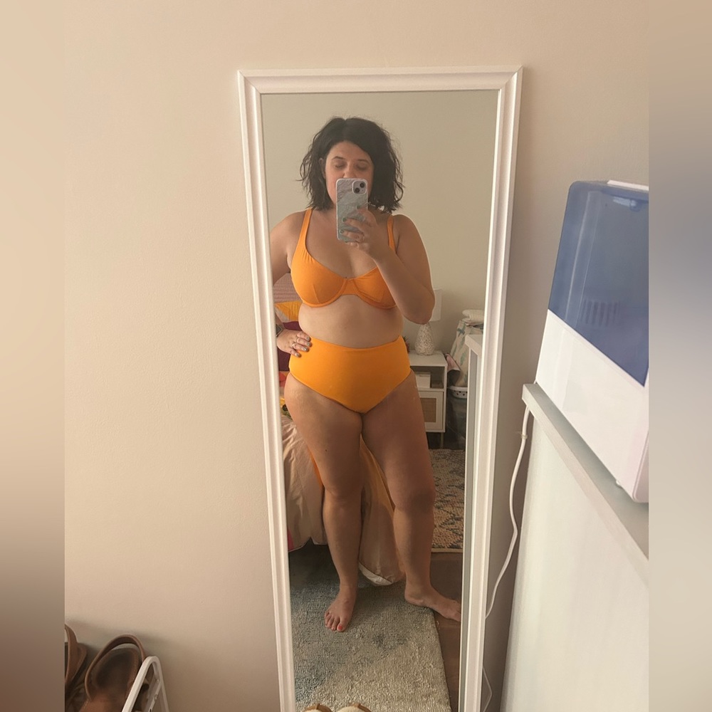 COPY - CUUP Scoop Bikini Top (38E/36F or CUUP Size 17)